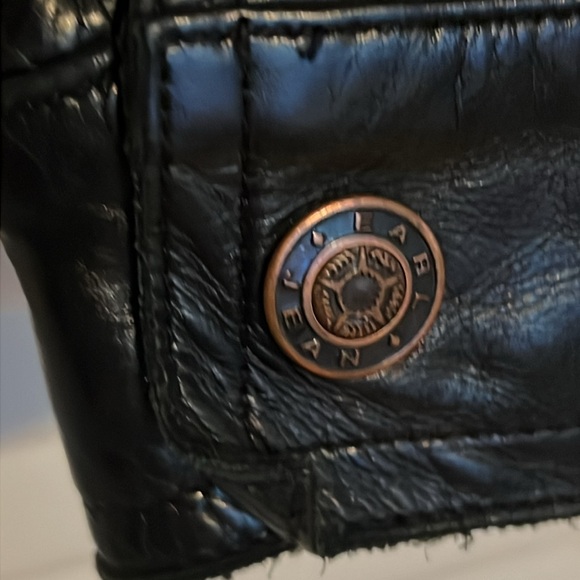 Fully lined black leather jacket - Picture 4 of 6